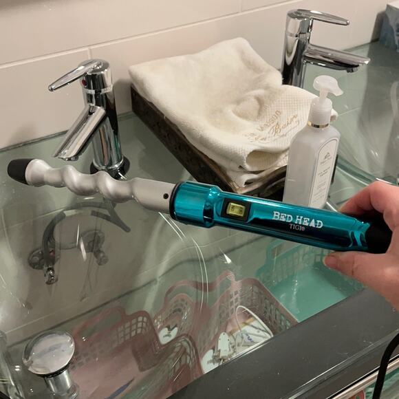 Bed Head Spiral 1” curling wand teal tourmaline ceramic like new - Picture 2 of 3
